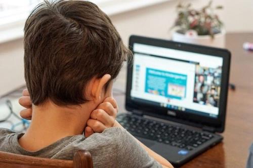 با اهمیت ترین موضوع در مورد اینترنت کودک، توجه به امنیت سایبری کودک است