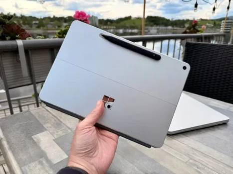 تفاوت سرفیس پرو ۱۱ نسخه Elite با مدل ۱۲ اینچی Snapdragon X Plus